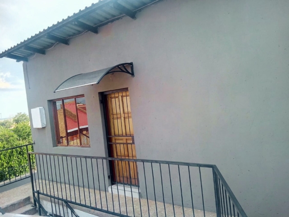 Apartment / Flat to Rent in Vosloorus Ext 2