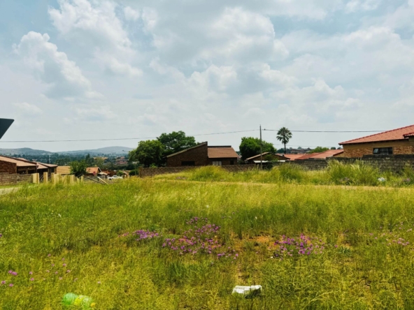 Vacant Land / Plot for Sale in Shalimar Ridge